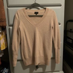 100% Italian Cashmere V-Neck